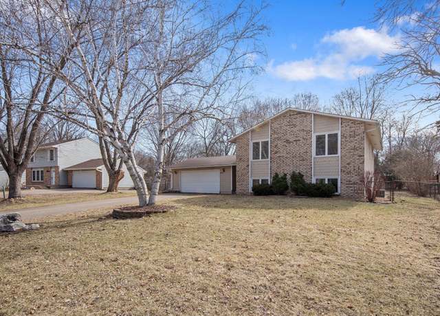 Property at 3220 Walnut Grove Ln N, Plymouth, MN 55447, 4 beds, 2 baths