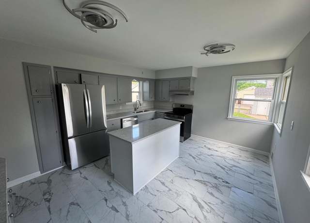 Property at 146 Dale St W, South Saint Paul, MN 55075, 4 beds, 2 baths