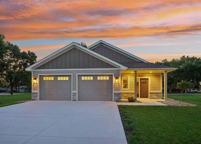 Property at 1287 Jefferson Ct, Shakopee, MN 55379, 2 beds, 2 baths