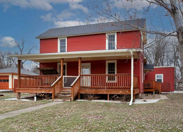 Property at 234 W Kinne St, Ellsworth, WI 54011, 3 beds, 1 bath