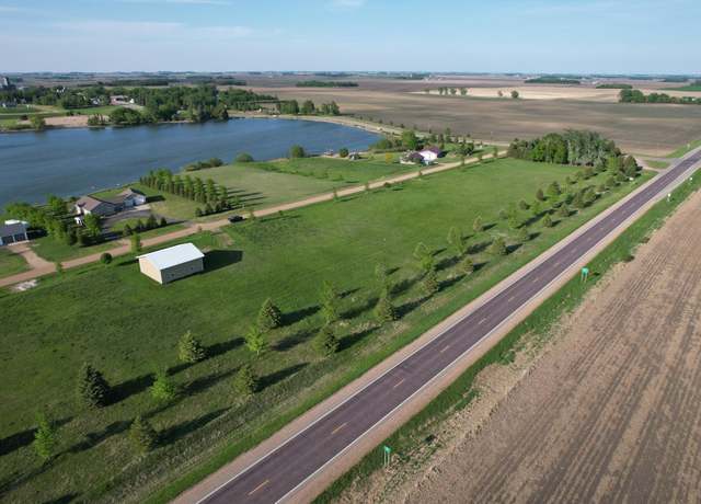 Property at 4 Summit Ln, Hadley, MN 56151