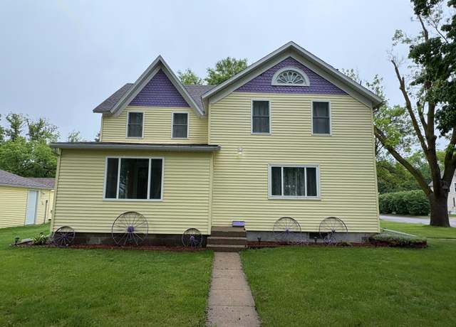 Property at 809 14th St S, Benson, MN 56215, 5 beds, 2 baths