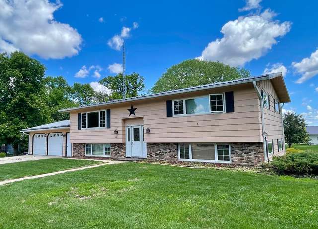 Property at 351 5th St S, Franklin, MN 55333, 4 beds, 2 baths