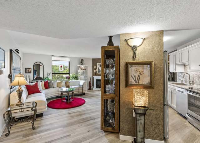 Property at 6615 Lake Shore Dr S #314, Richfield, MN 55423, 2 beds, 1 bath