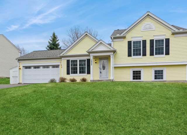 Property at 2422 King Ave E, Maplewood, MN 55119, 4 beds, 3 baths