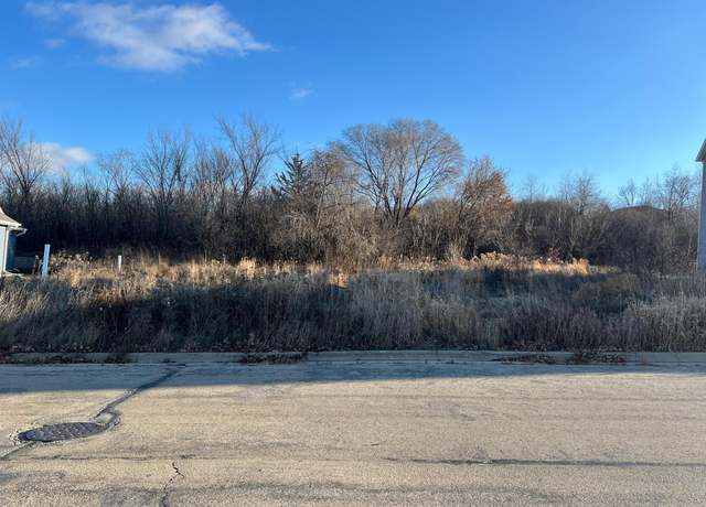 Property at 2844 Pinewood Ridge Dr SE, Rochester, MN 55904