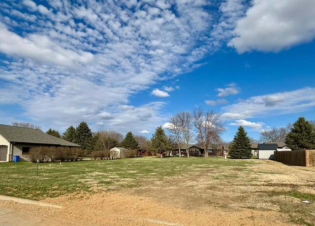 Property at 907 9th Ave SW, Pipestone, MN 56164
