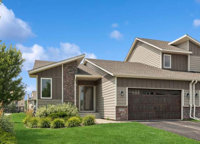 Property at 10901 Retreat Ln, Woodbury, MN 55129, 3 beds, 3 baths