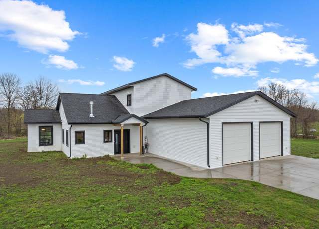 Property at 6359 313th Ave NE, North Branch, MN 55056, 3 beds, 3 baths
