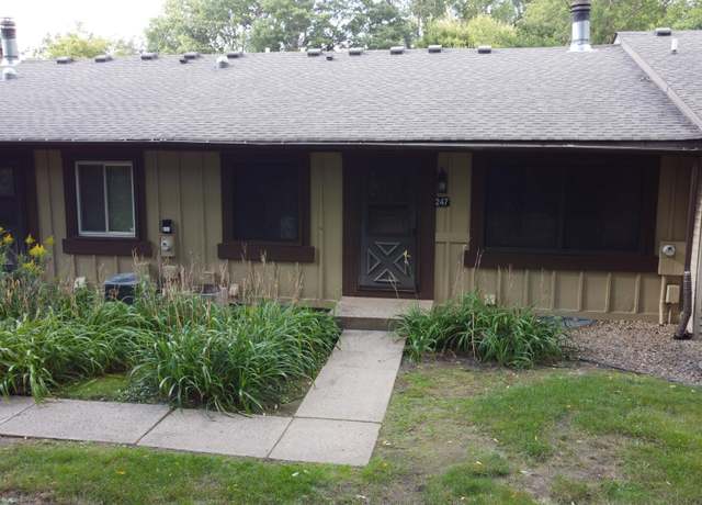 Property at 247 River Woods Ln, Burnsville, MN 55337, 2 beds, 2 baths