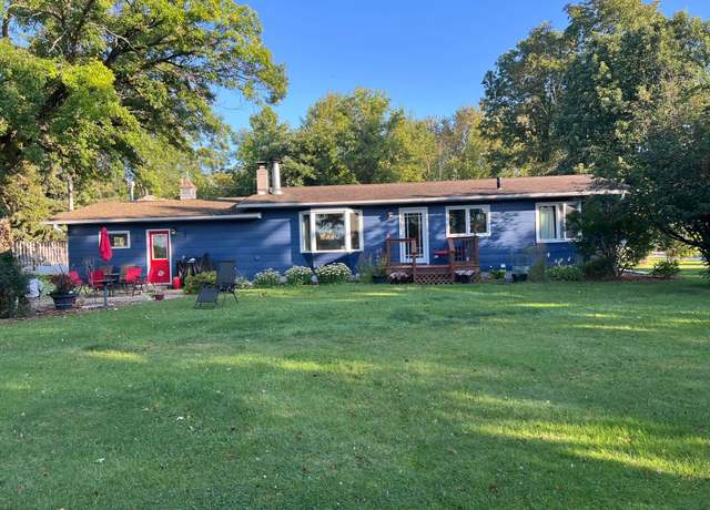 Property at 1778 Wabanica Bay Dr NW, Baudette, MN 56623, 3 beds, 2 baths