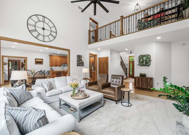 Property at 840 250th St, Osceola, WI 54020, 4 beds, 4 baths