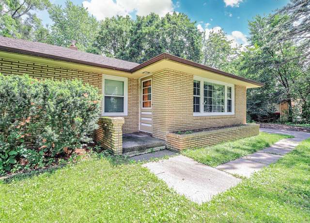 Property at 1970 Maryknoll Ave, Maplewood, MN 55109, 3 beds, 2 baths