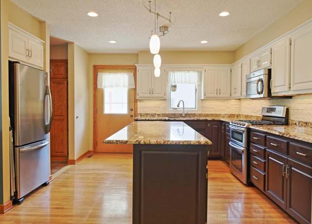 Property at 13334 Silverod Ct NW, Andover, MN 55304, 4 beds, 2 baths