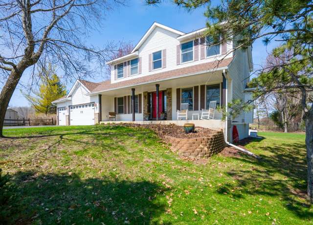 Property at 1230 Creekside Xing, Stillwater, MN 55082, 4 beds, 3 baths