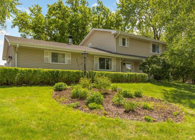 Property at 8701 32nd Ave N, New Hope, MN 55427, 3 beds, 3 baths
