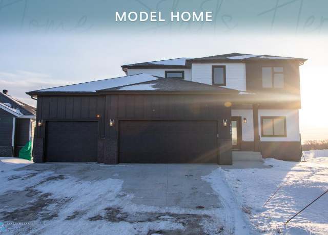 Property at 6790 14th St S, Fargo, ND 58104, 4 beds, 3 baths