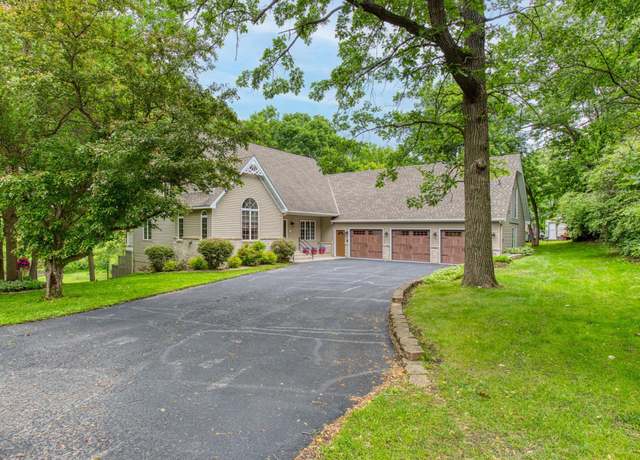 Property at 410 6th St NW, Milaca, MN 56353, 4 beds, 4 baths