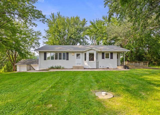 Property at 800 Arboretum Blvd, Victoria, MN 55386, 3 beds, 2 baths