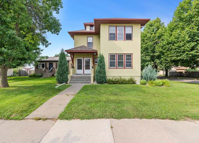 Property at 877 Cottage Ave E, Saint Paul, MN 55106, 4 beds, 2 baths