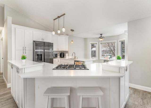 Property at 17341 Goldenview Ave, Lakeville, MN 55044, 5 beds, 3 baths