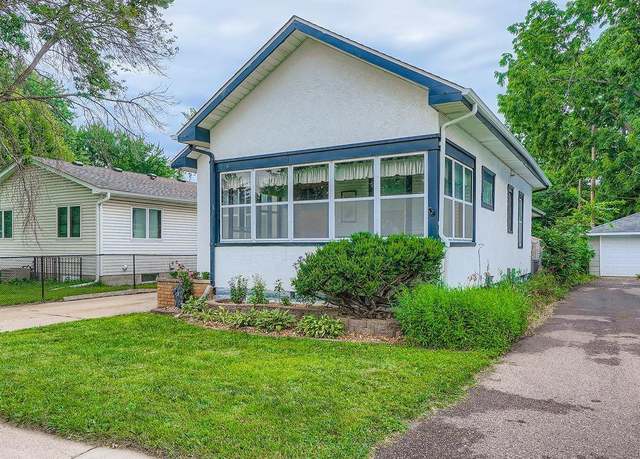 Property at 978 Oakdale Ave, West Saint Paul, MN 55118, 3 beds, 2 baths