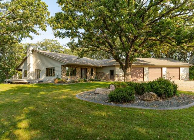 Property at 1397 Soppa Dr, Saint Charles, MN 55972, 4 beds, 4 baths