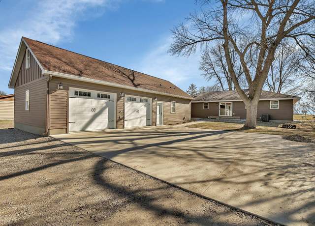 Property at 244 8th Ave S, Brownton, MN 55312, 2 beds, 1 bath