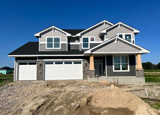 Property at 7530 Mille Lacs Ln, Lino Lakes, MN 55038, 4 beds, 3 baths