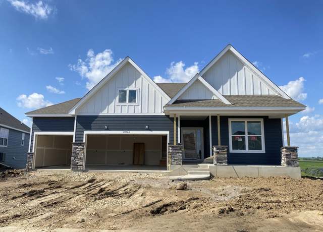 Property at 20063 Gabardine Ln, Lakeville, MN 55044, 3 beds, 2 baths