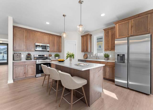 Property at 4903 127th Cir NE, Blaine, MN 55449, 3 beds, 3 baths