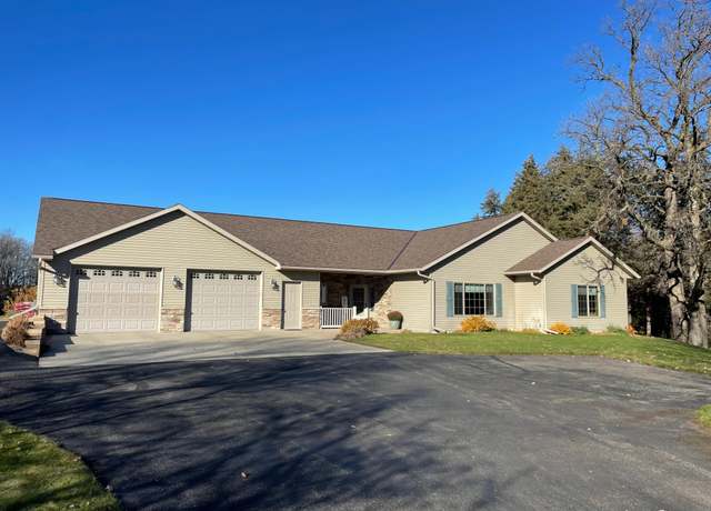 Property at 724 6th St NW, Richmond, MN 56368, 2 beds, 3 baths