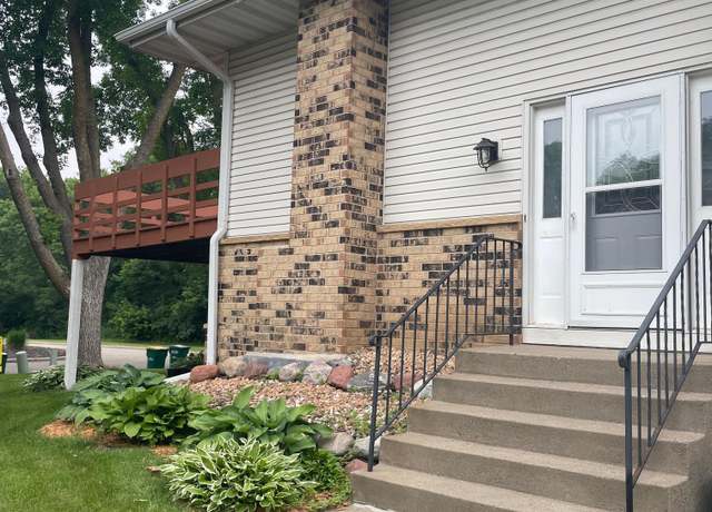 Property at 12232 Oak Leaf Cir, Burnsville, MN 55337, 2 beds, 2 baths