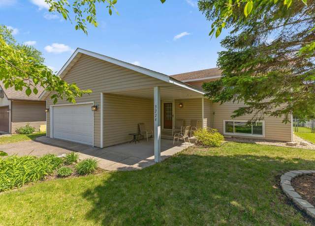 Property at 3224 Moray Ave, Vadnais Heights, MN 55127, 4 beds, 2 baths