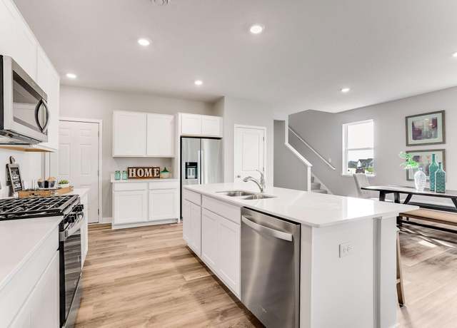 Property at 1083 Shoreview Dr, Jordan, MN 55352, 5 beds, 3 baths