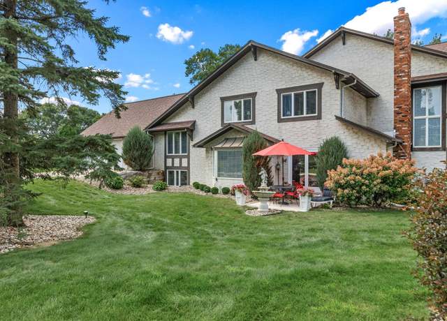 Property at 1869 Eagle Ridge Dr #12, Mendota Heights, MN 55118, 3 beds, 3 baths