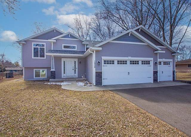 Property at 1930 Prospect Dr NE, Saint Cloud, MN 56304, 3 beds, 2 baths