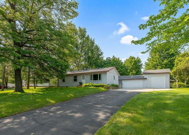 Property at 1640 207th Ln NE, East Bethel, MN 55011, 3 beds, 1 bath