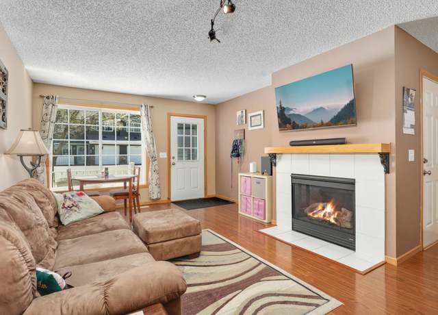 Property at 105 Horizon Dr SE, New Prague, MN 56071, 2 beds, 2 baths