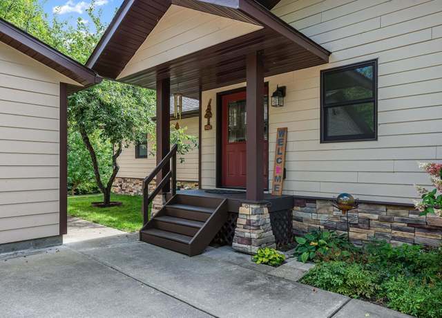 Property at 33627 Deer Lake Ln, Grand Rapids, MN 55744, 4 beds, 3 baths