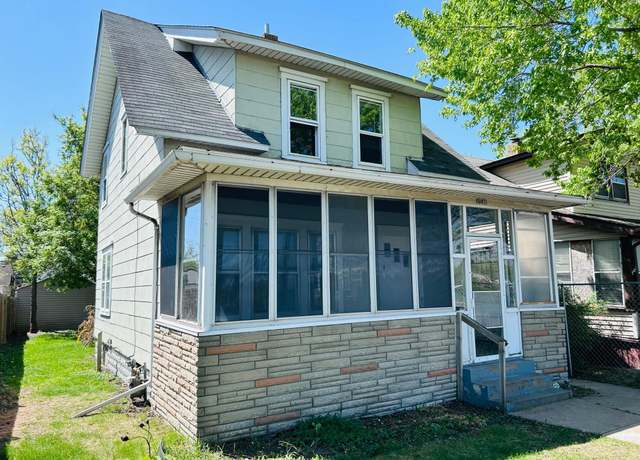 Property at 1536 Concordia Ave, Saint Paul, MN 55104, 3 beds, 1 bath
