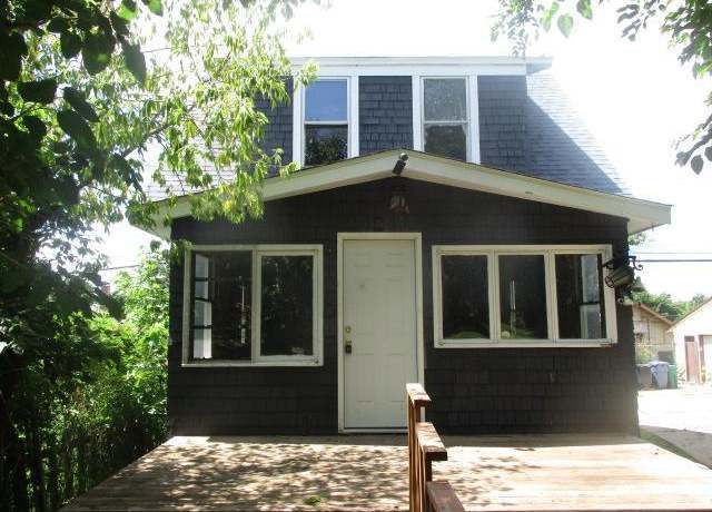 Property at 4012 Oakland Ave, Minneapolis, MN 55407, 2 beds, 1 bath
