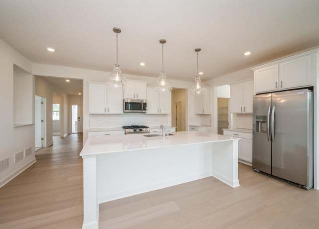 Property at 20075 Gabardine Ln, Lakeville, MN 55044, 3 beds, 2 baths