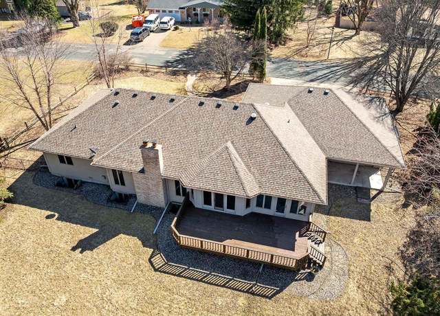 Property at 3931 Crestview Dr, Chanhassen, MN 55331, 4 beds, 4 baths