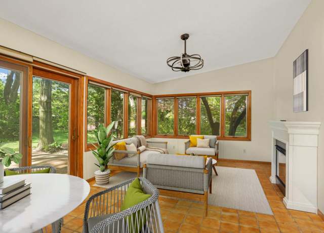 Property at 15423 Boulder Creek Dr, Minnetonka, MN 55345, 4 beds, 3 baths