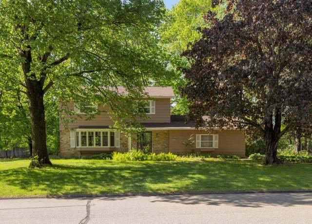Property at 15423 Boulder Creek Dr, Minnetonka, MN 55345, 4 beds, 3 baths