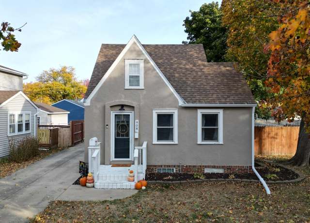 Property at 908 8th Ave SW, Austin, MN 55912, 2 beds, 2 baths