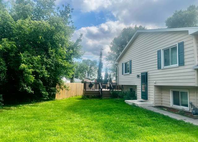Property at 2728 111th Ave NW, Coon Rapids, MN 55433, 2 beds, 2 baths