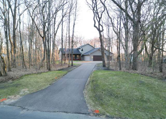 Property at 25644 Goodwin Rd, Wyoming, MN 55092, 3 beds, 3 baths