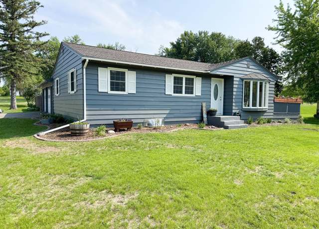 Property at 810 E Division St, Elbow Lake, MN 56531, 3 beds, 2 baths